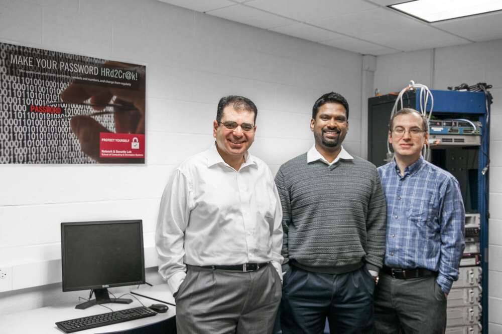 New CIS Program, Lab Prepares Students for Cybersecurity Careers